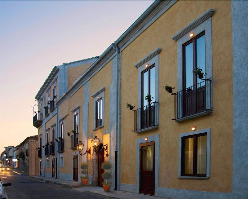 Hotel Palazzo Marzano Briatico Exterior photo