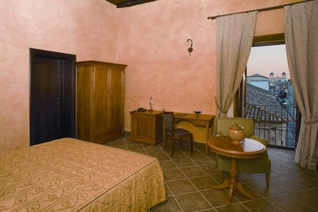 Hotel Palazzo Marzano Briatico Room photo